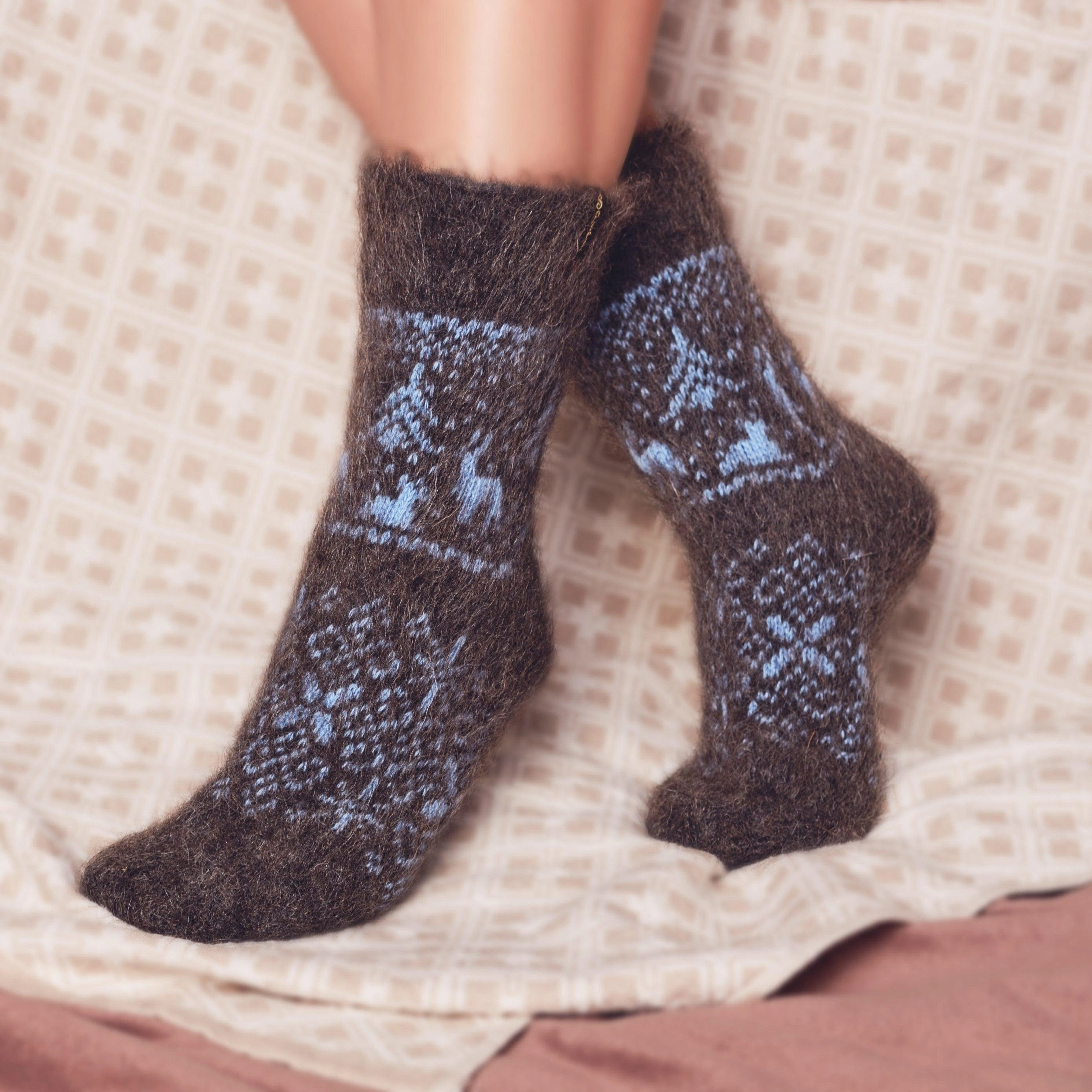 Cozy Goat Wool Socks Alpine Comfort Unisex Style