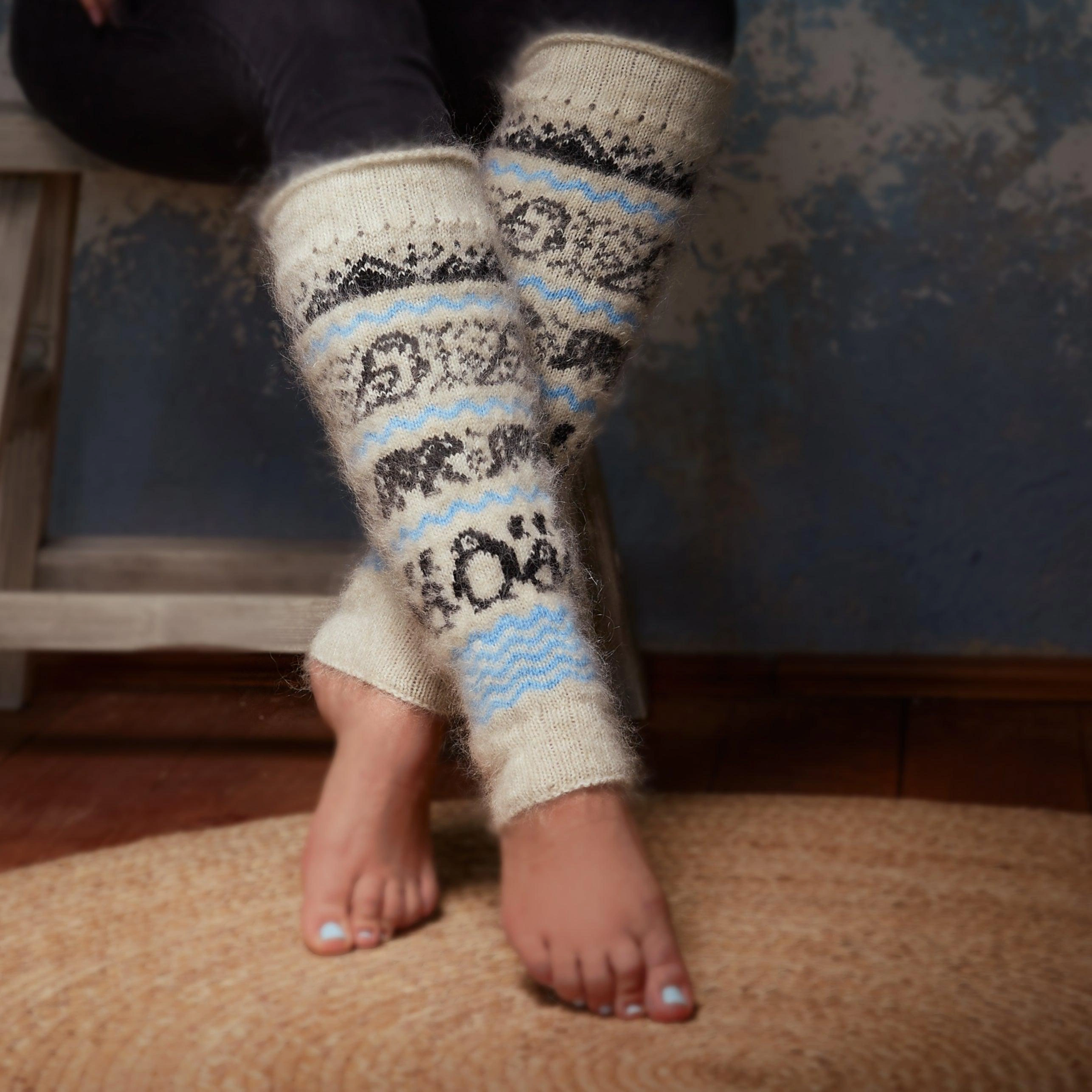 Cozy Goat Wool Leg Warmers for Winter Adventures